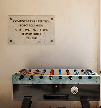 “Mi avevano detto di rassegnarmi, ché il mio male me lo porto dentro”.